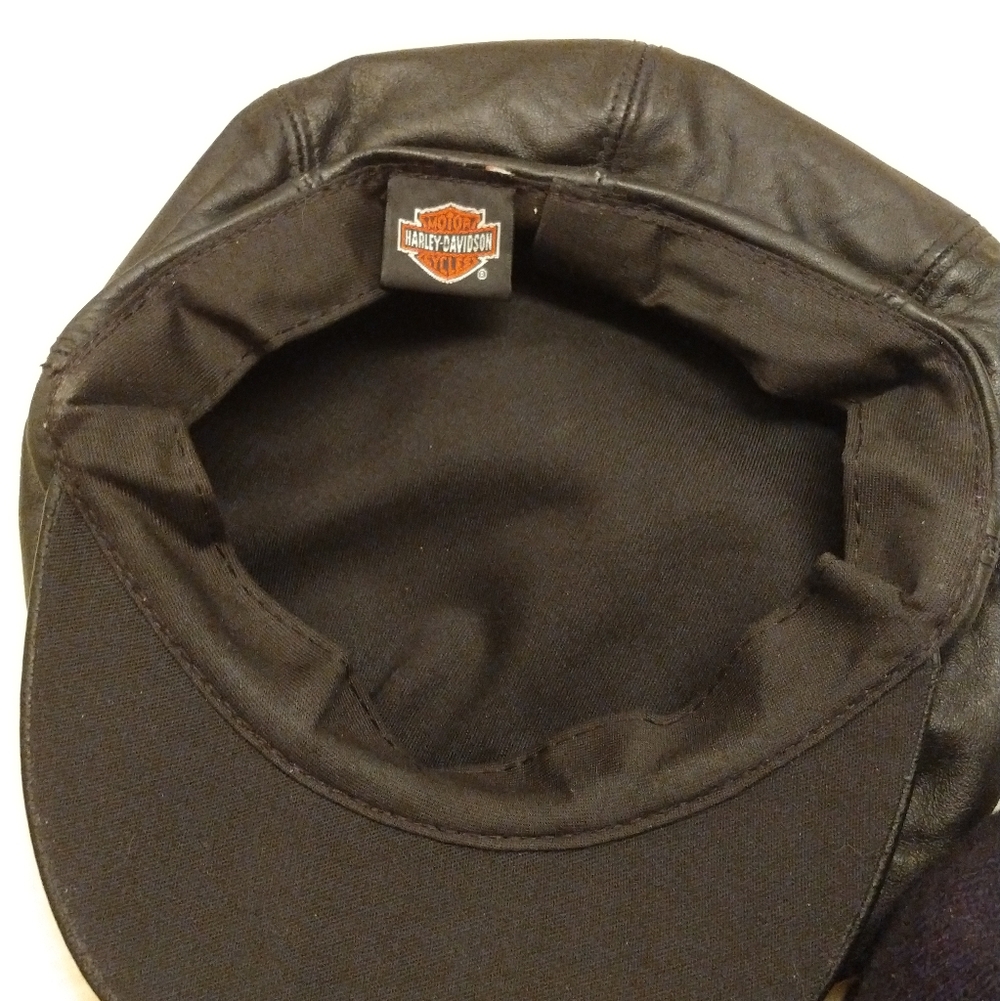 Harley-Davidson Vintage Black Leather Cap with Red Logo - Picture 13 of 15